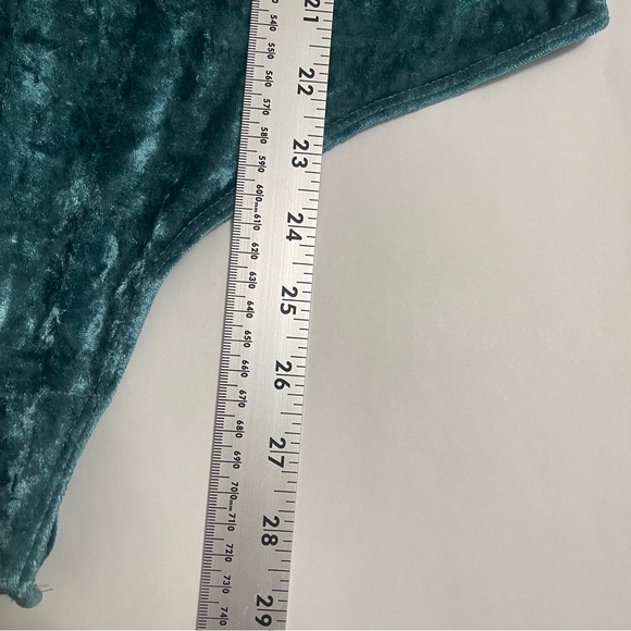 Teal Crushed Velvet V-Neck Bodysuit - Picture 6 of 10
